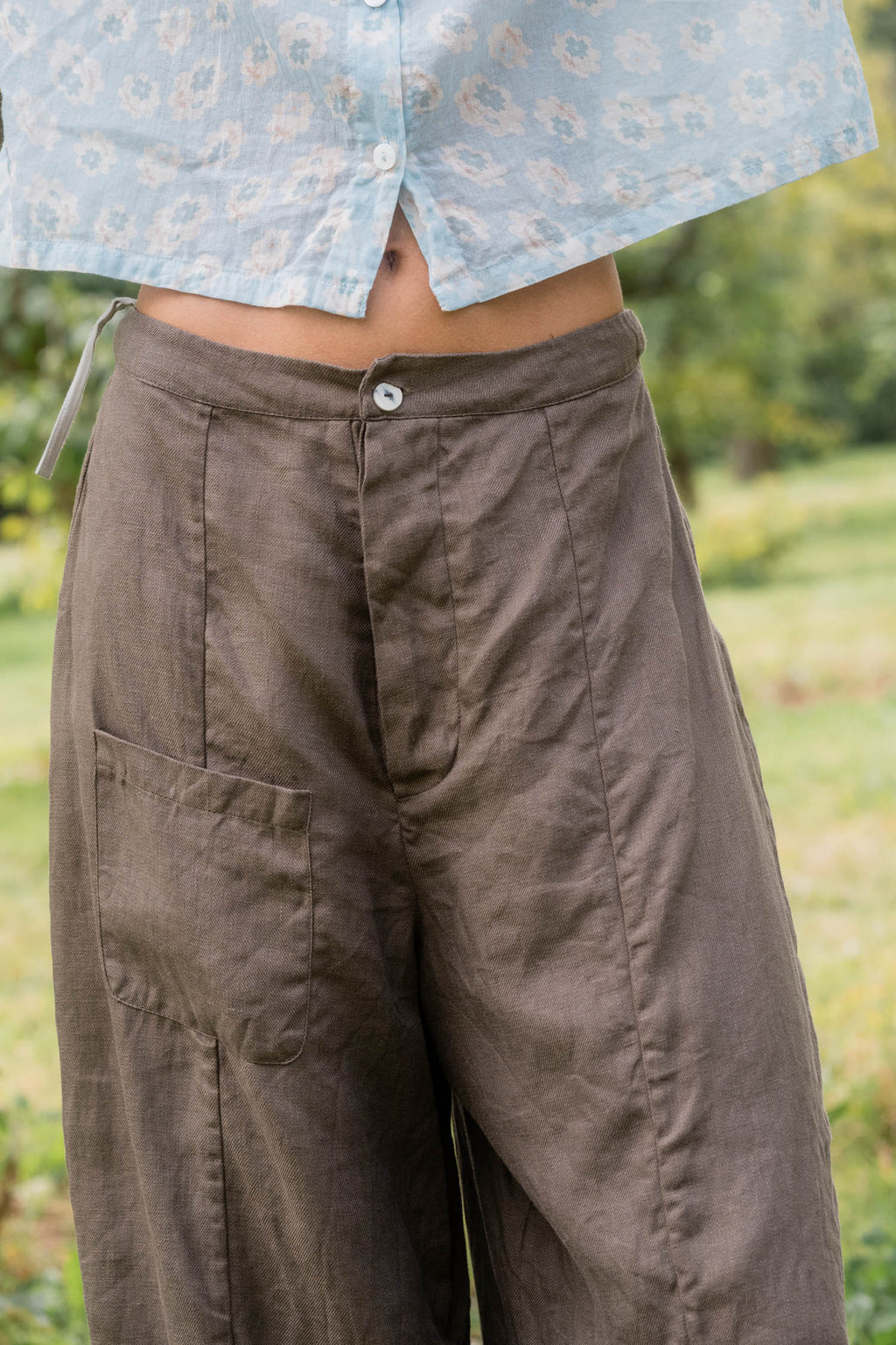 sale tailored line pants linen twill image 5