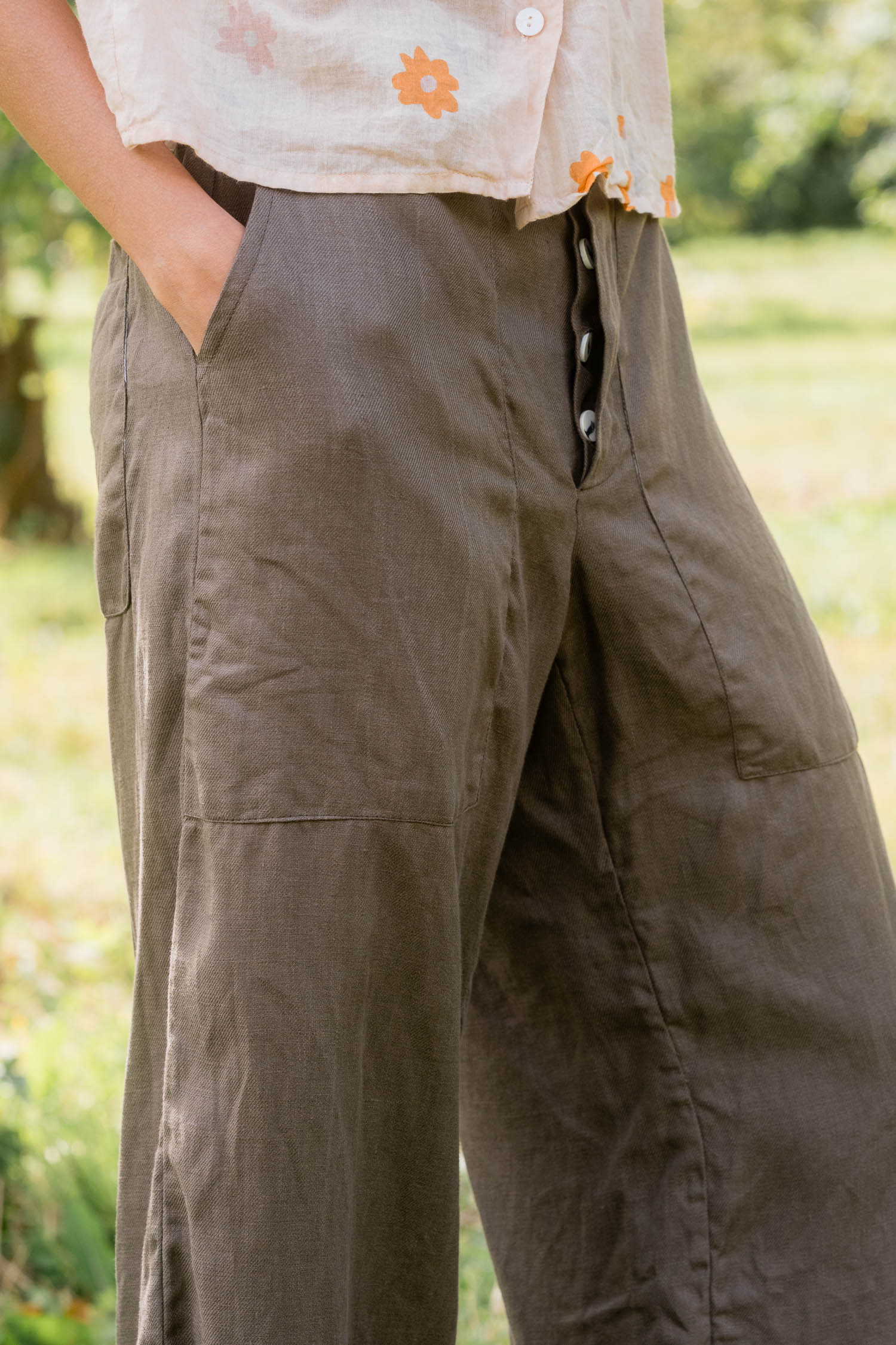 sale flare pants linen twill image 3