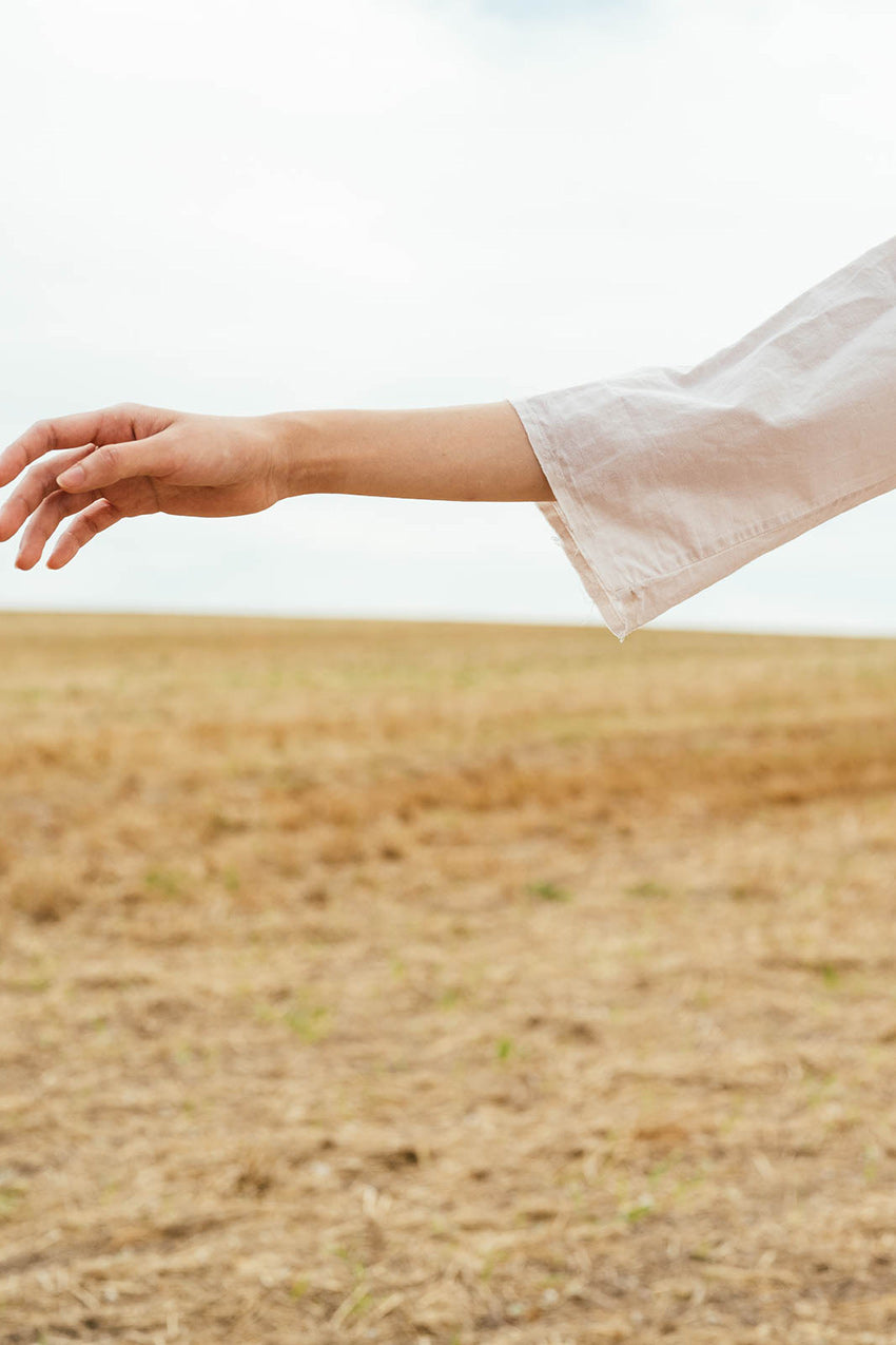 sale double pleat top cotton image 3
