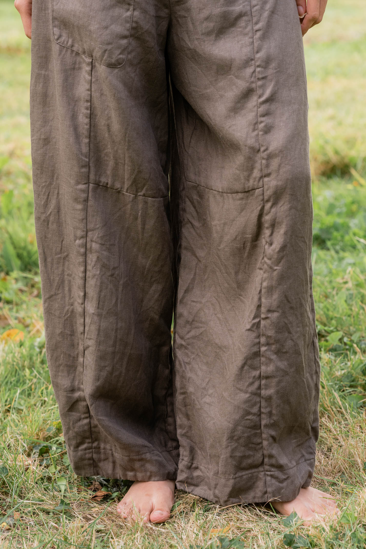 sale tailored line pants linen twill image 6