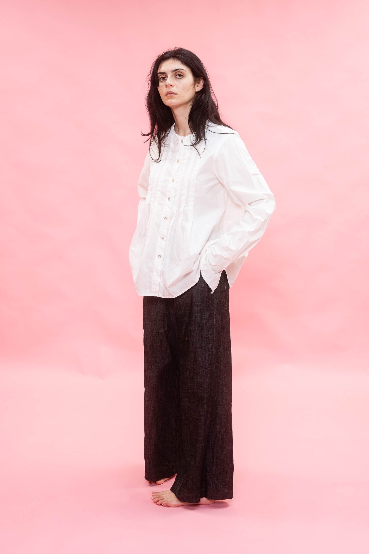 AW26 BL 1001 pleat shirt kilberry cotton